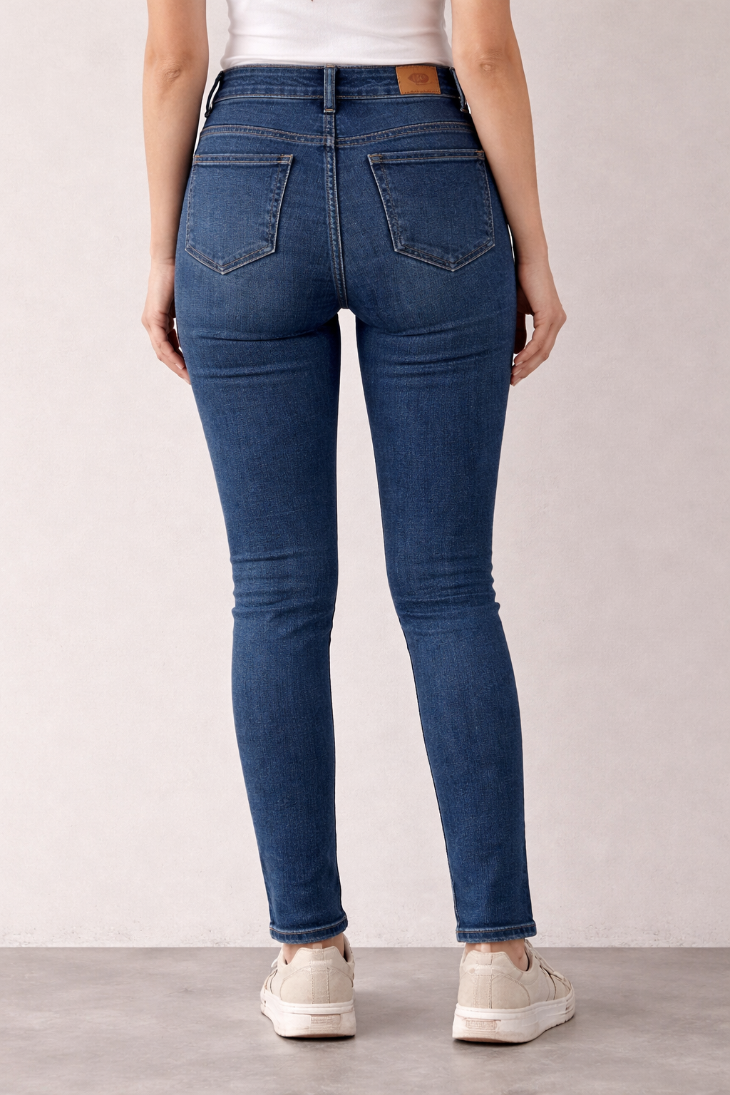 006 Ripped Denim Skinny Beka