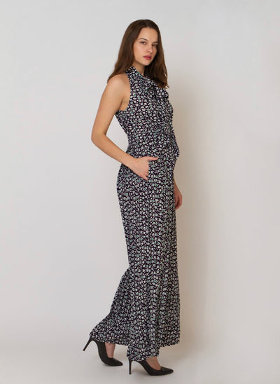 Sleeveless Pleated Jumpsuit with Unique Print